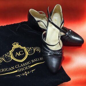 American Classic Ballroom Shoes Size 9N Black Closed Style w/ Bows New
